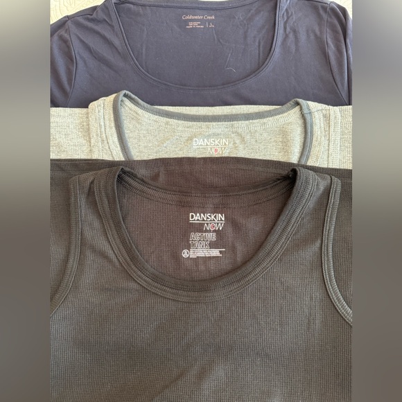 Five knit tops 4 are tanks and 1 is long sleeve. 3 NWOT and 2 barely used XL 16 - Picture 5 of 10